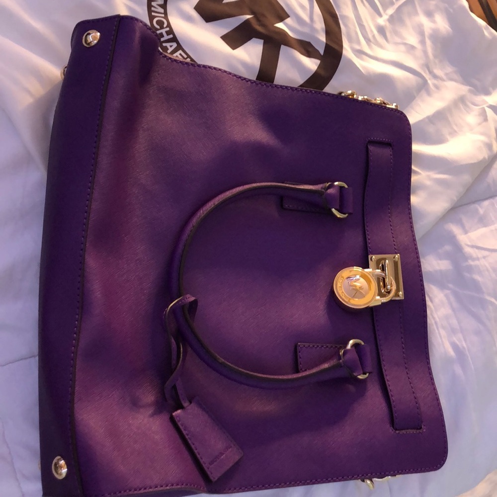 purple purse